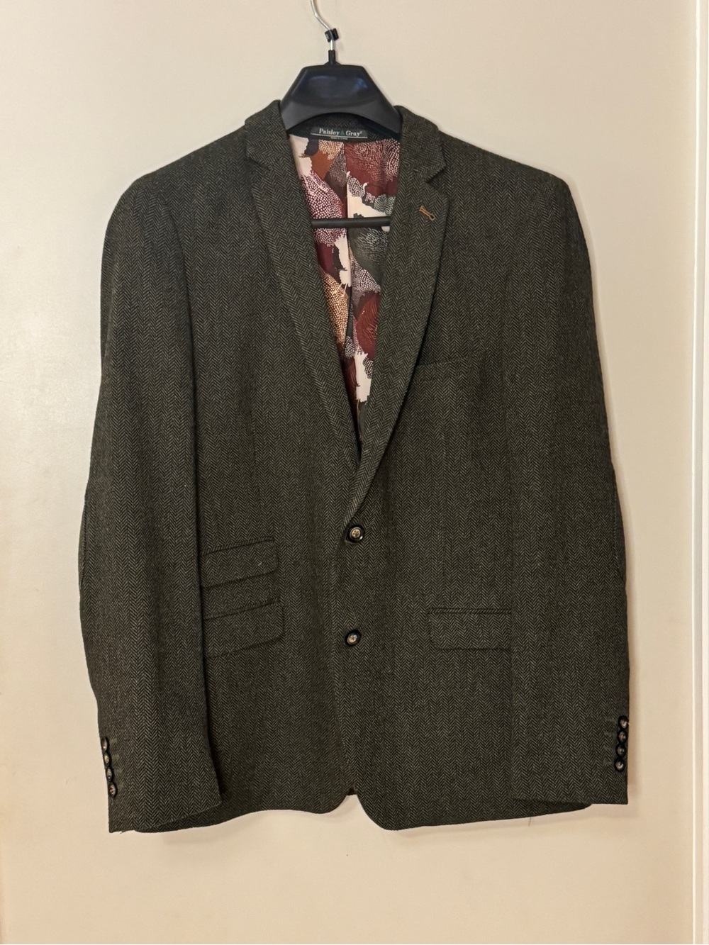 Paisley & Gray Olive Herringbone sport coat
